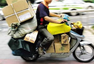 街头五岁小女孩与外卖小哥的温情相遇